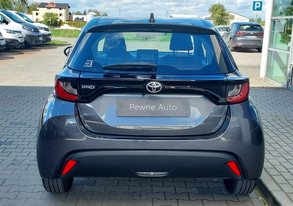 Toyota Yaris cena 72900 przebieg: 12000, rok produkcji 2023 z Brzeziny małe 254